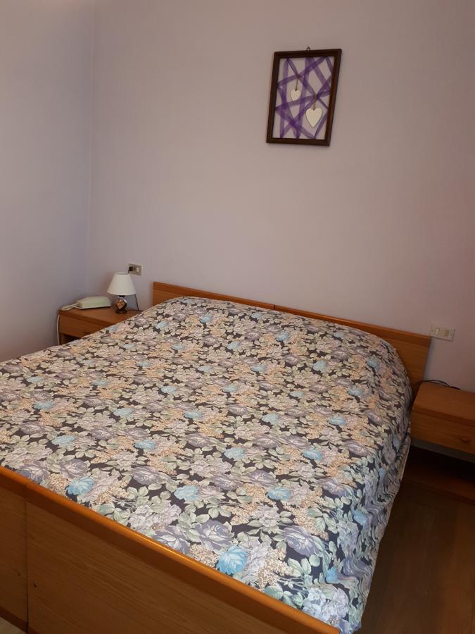 Trattoria Cattani Hotell Medesano Exteriör bild